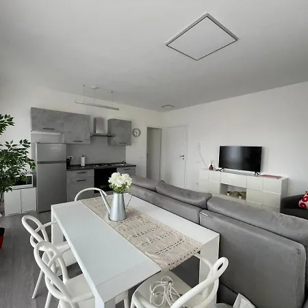 Apartament Orizzonte *